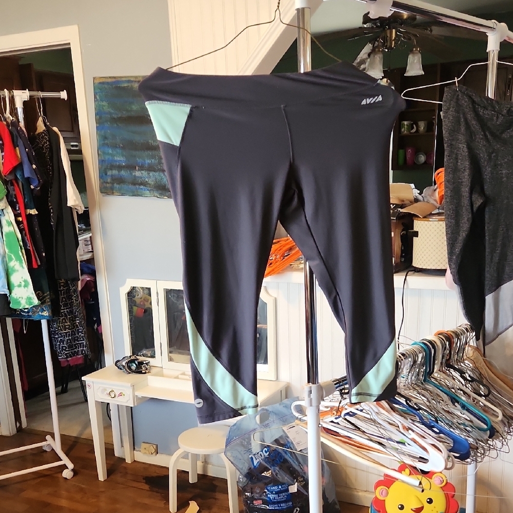 Avia Black and Mint Leggings